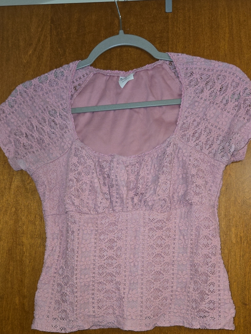 No Boundaries Dusty Pink Lace Short Sleeve Scoop Neck Top- Size Medium